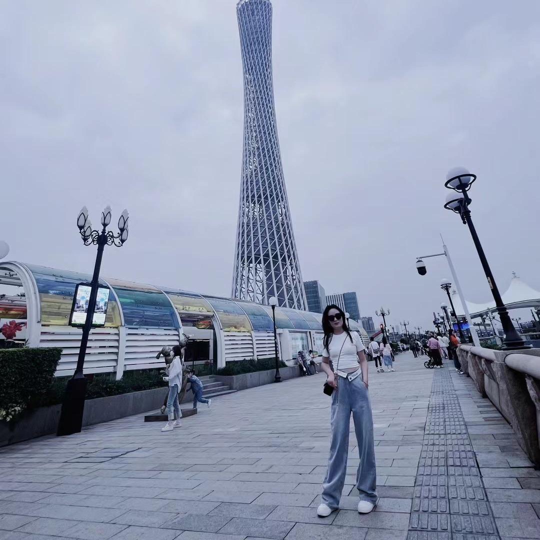 王菲