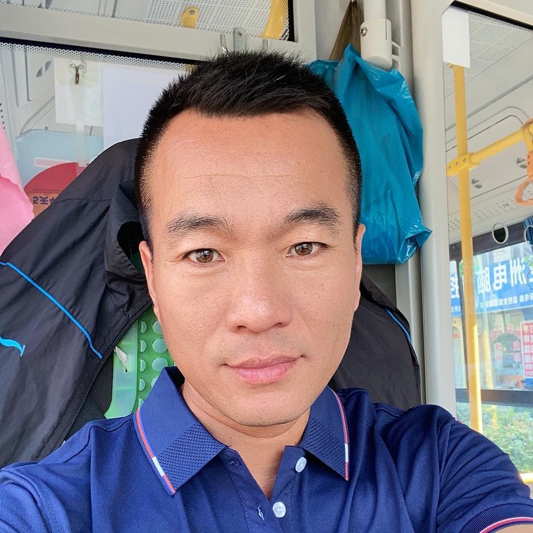 公交车🚌强哥💪💪