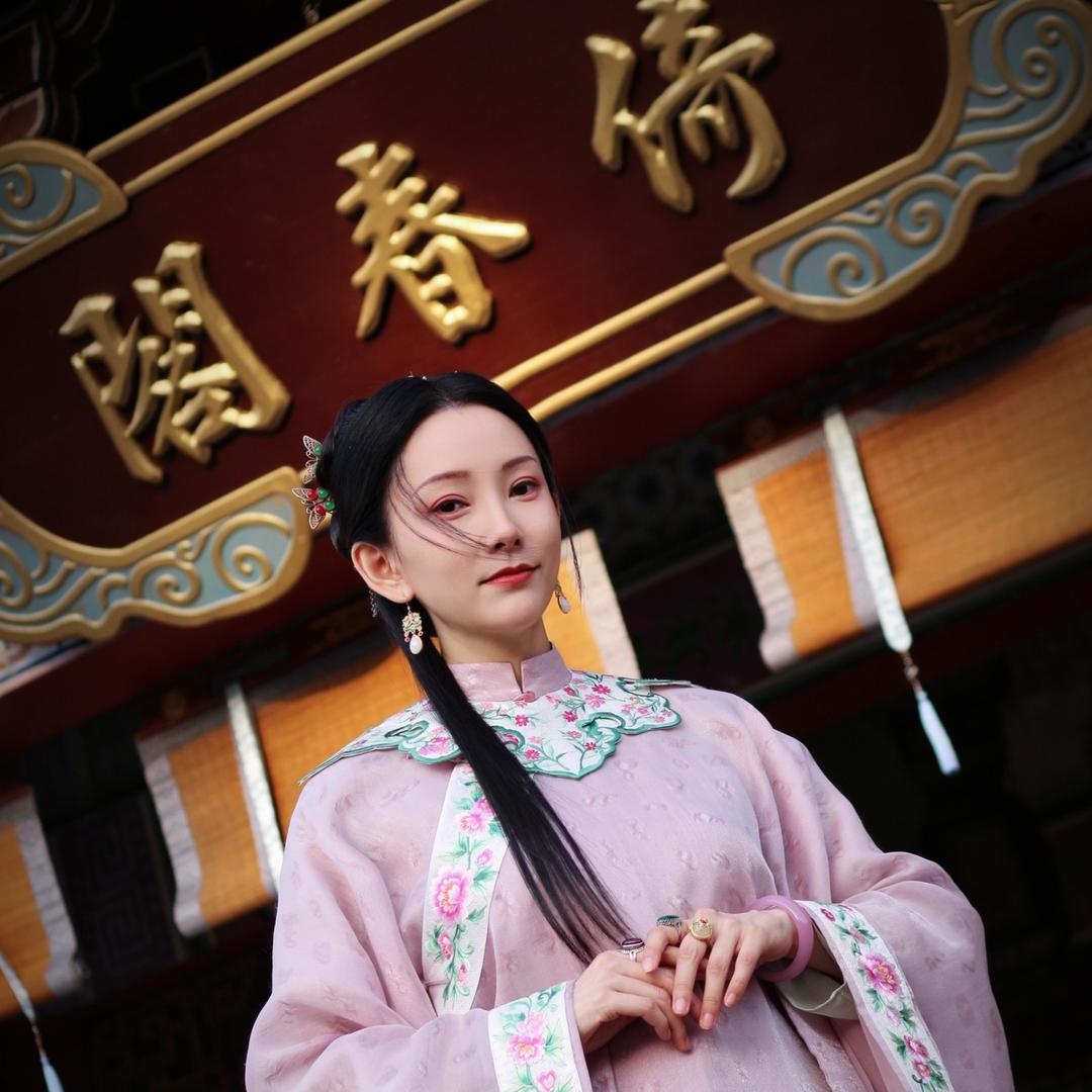 文凯玲Connie