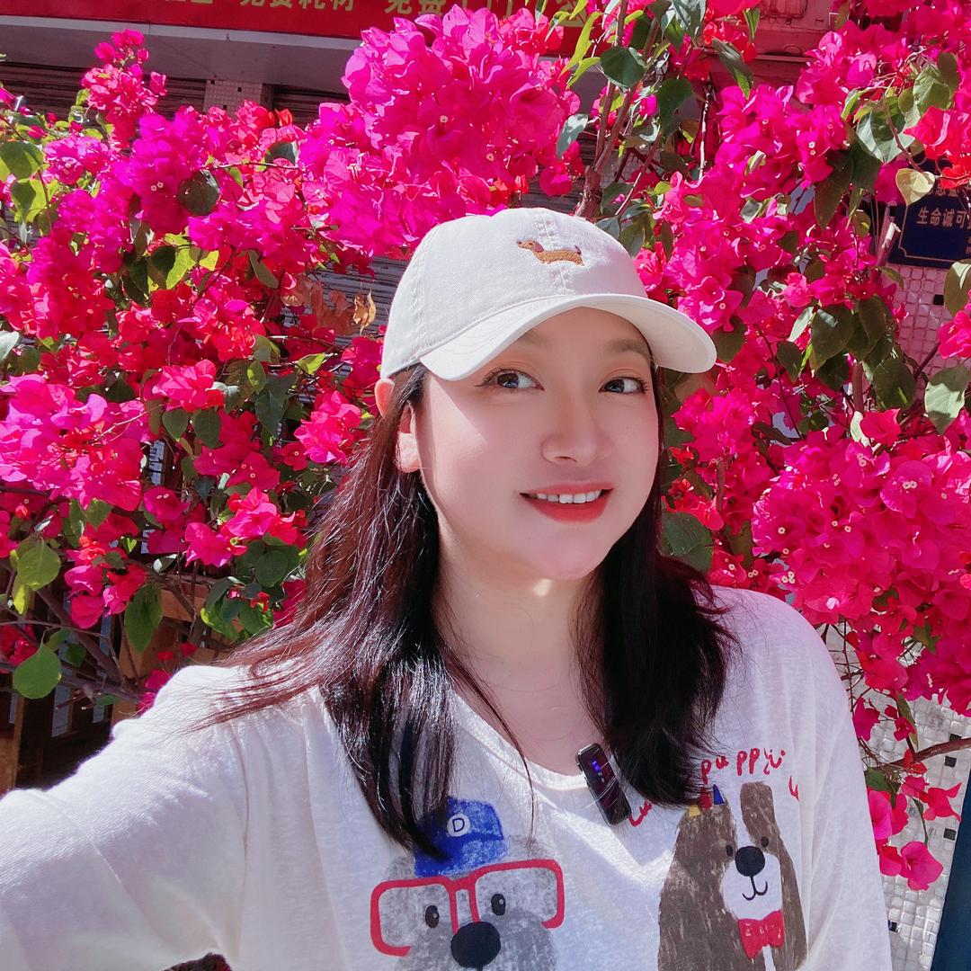 爱生活的李李