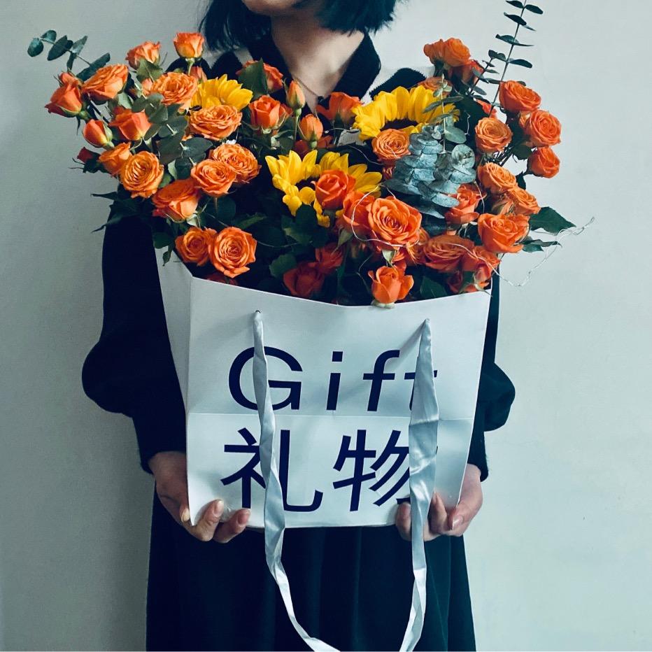 小莯兮～粥（涨粉中有关必回）