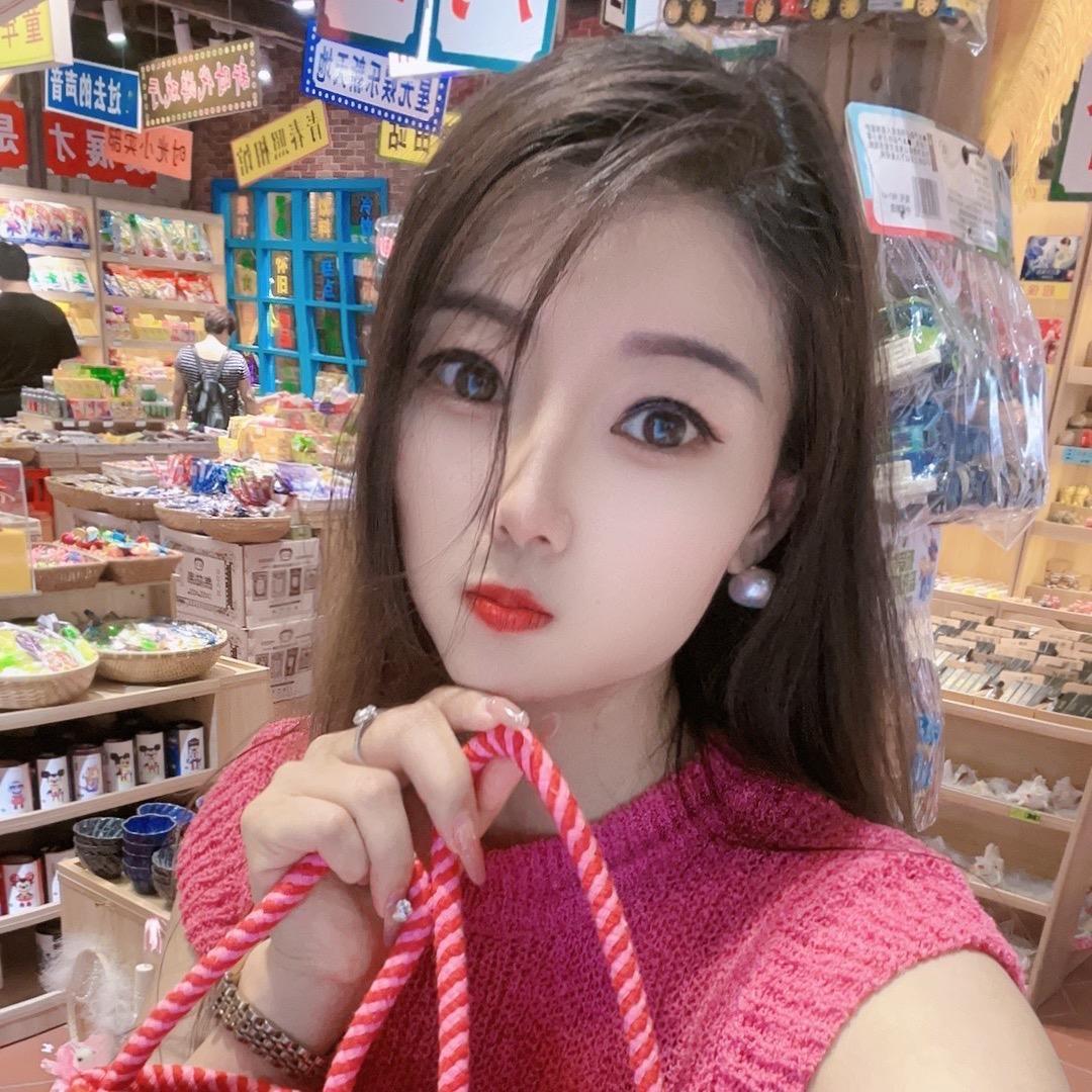 陈家小姐姐（小英）