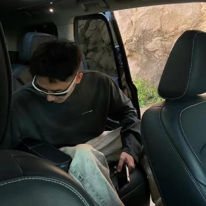 不说-