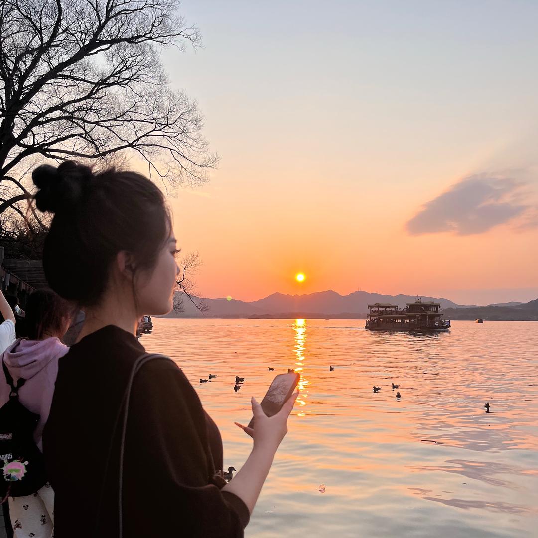 亿碗轻食·甜水铺