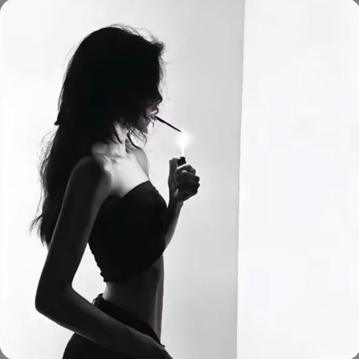 女主角