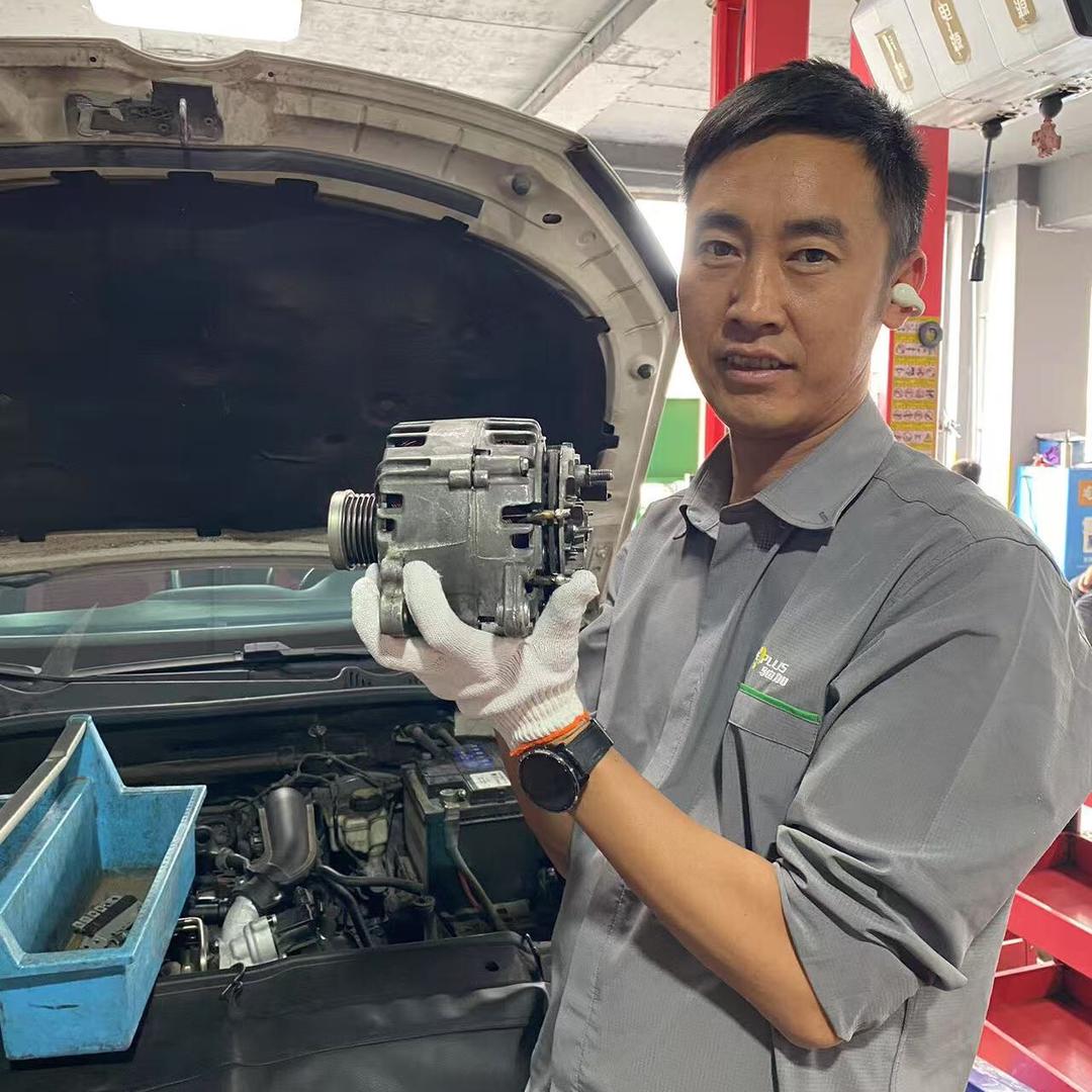 西昌龙哥修底盘