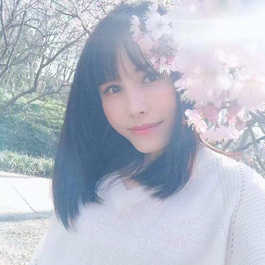 莫小姐