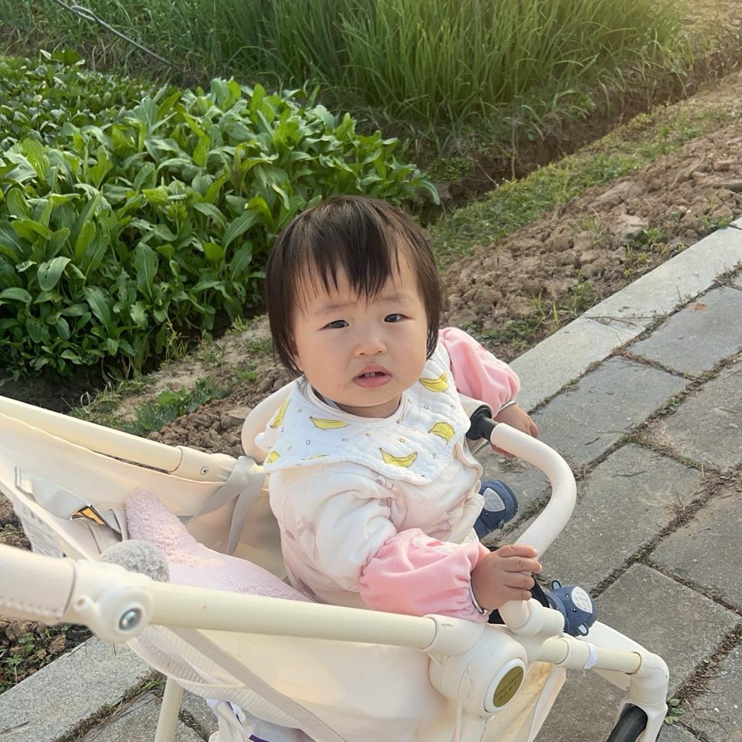 夏小琪（小二妹)