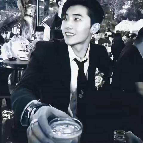 鹤桉-