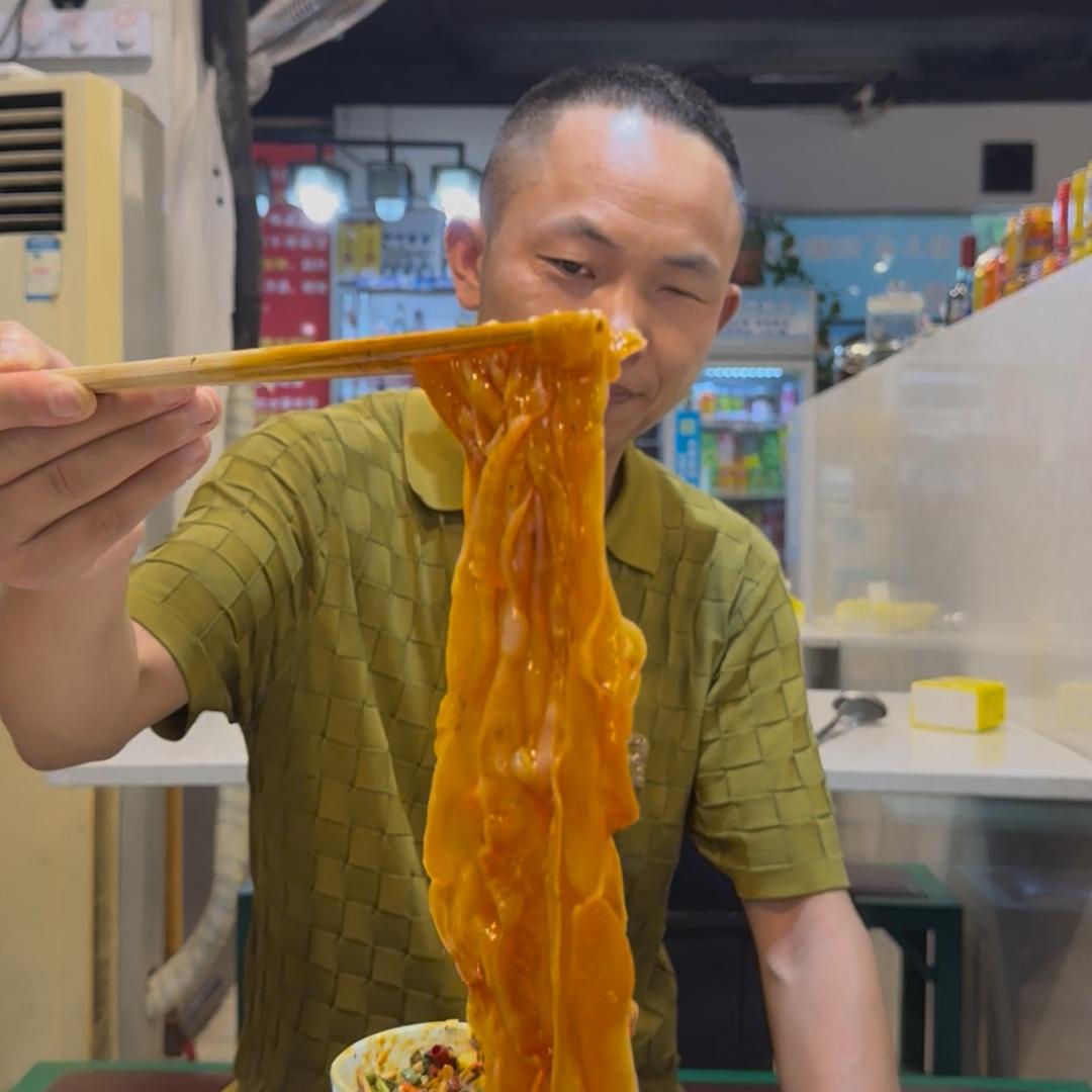 我是赖六娃