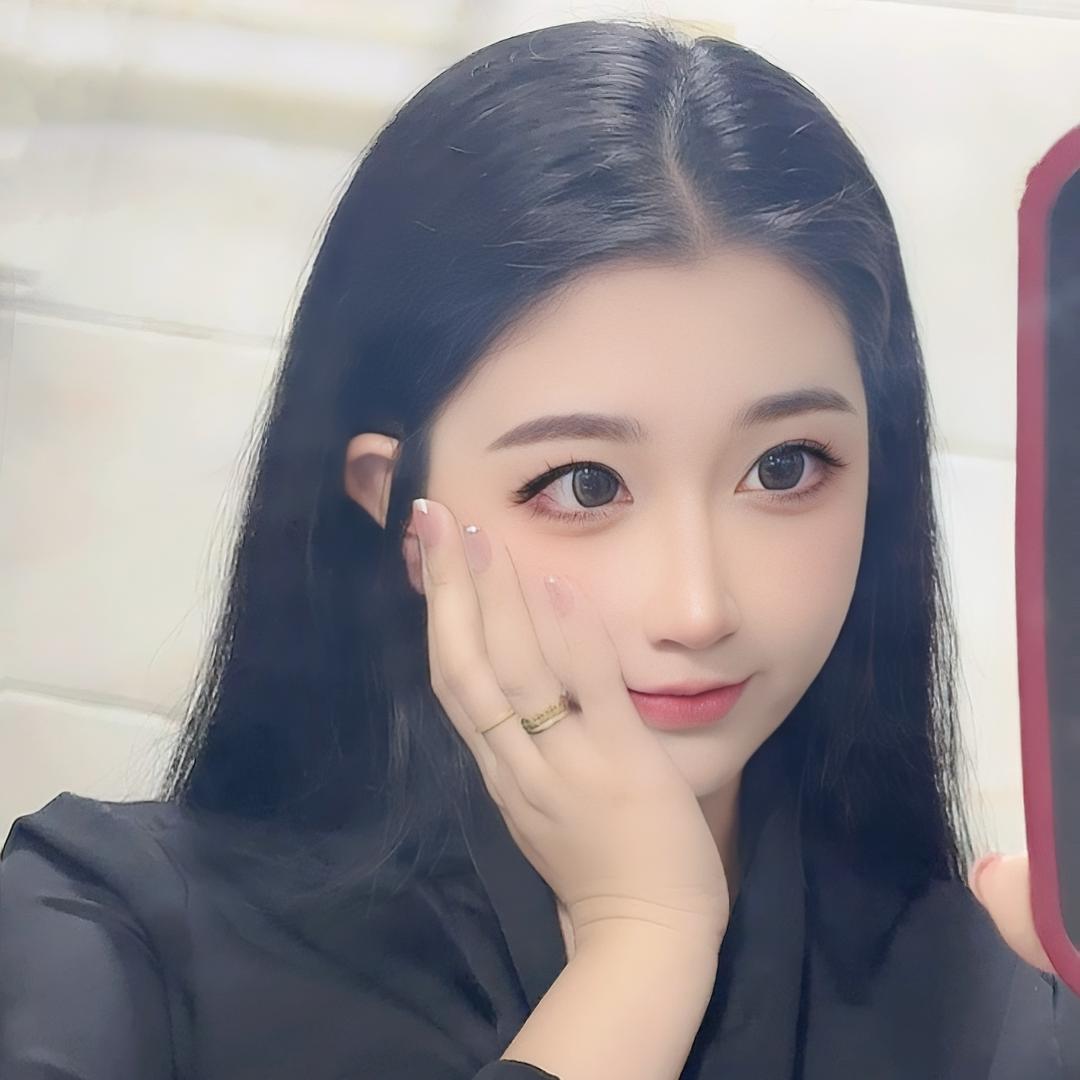 沁沁吖~