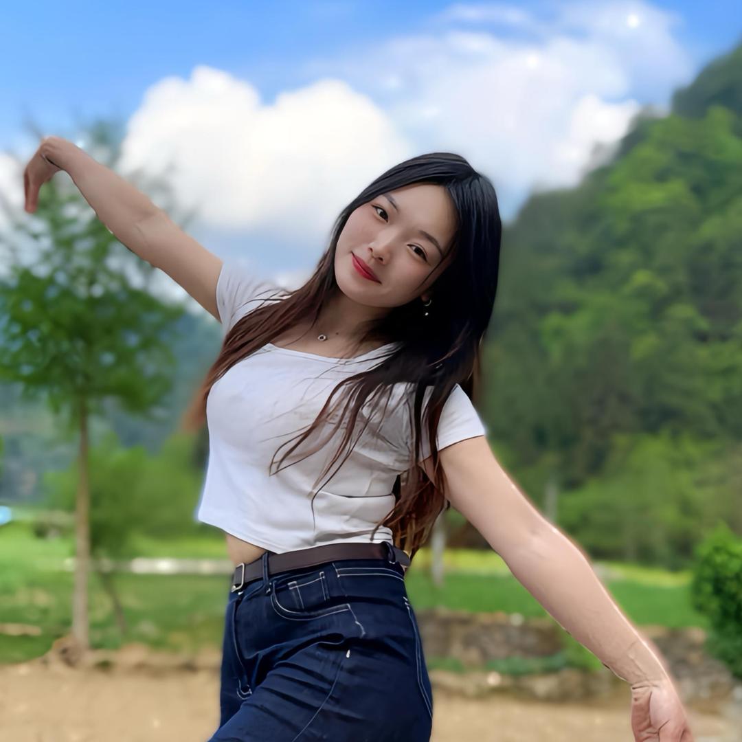 农村阿念（养鸡妹）