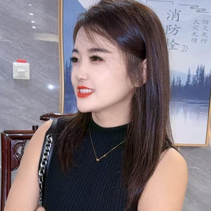 主持人莎莎助理