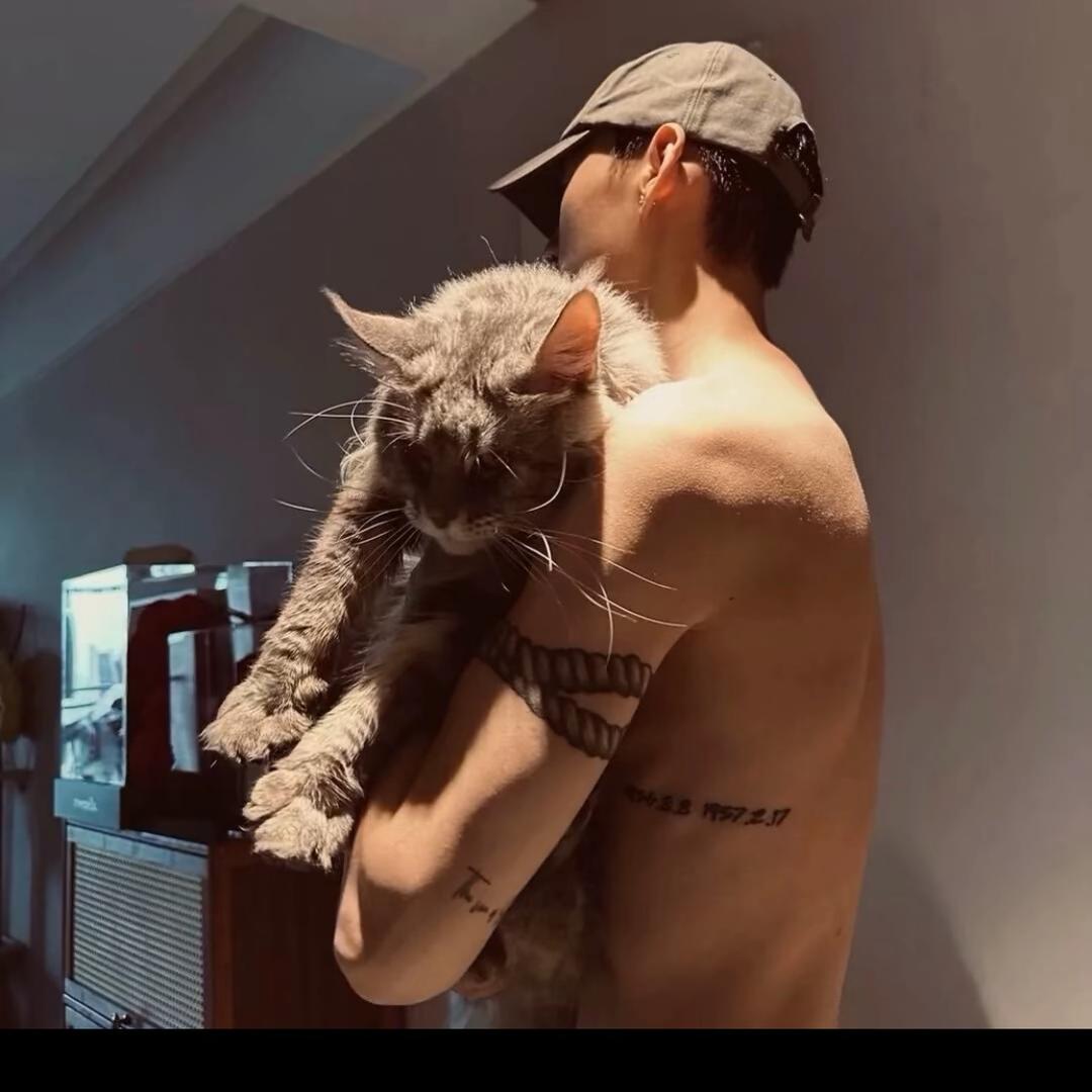 ▞▙▛▖▜▖▗▝