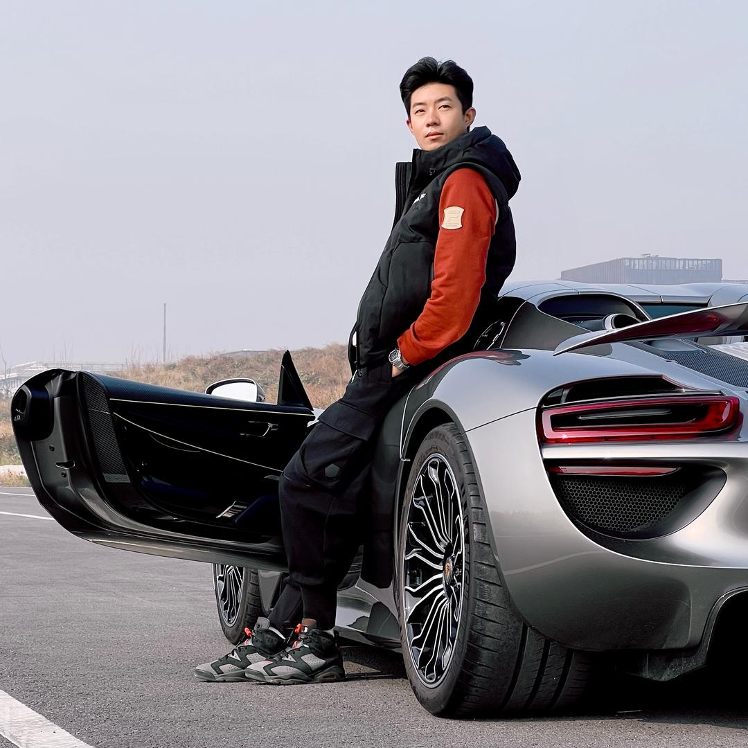 志明在开车@抖音