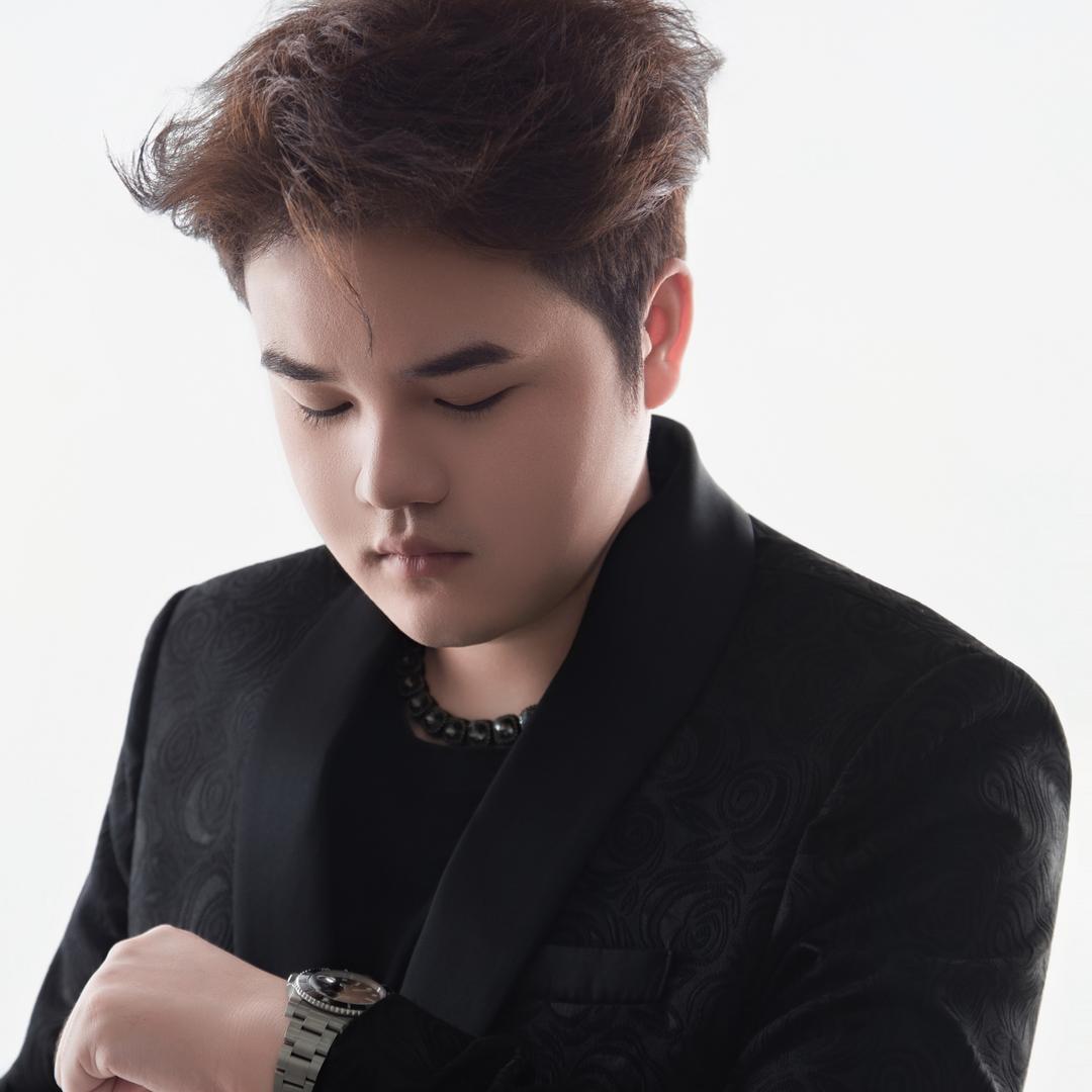 ZN.MAN札南晋鹏