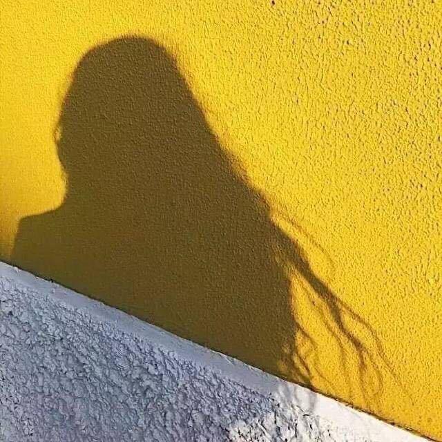 笑笑笑了笑