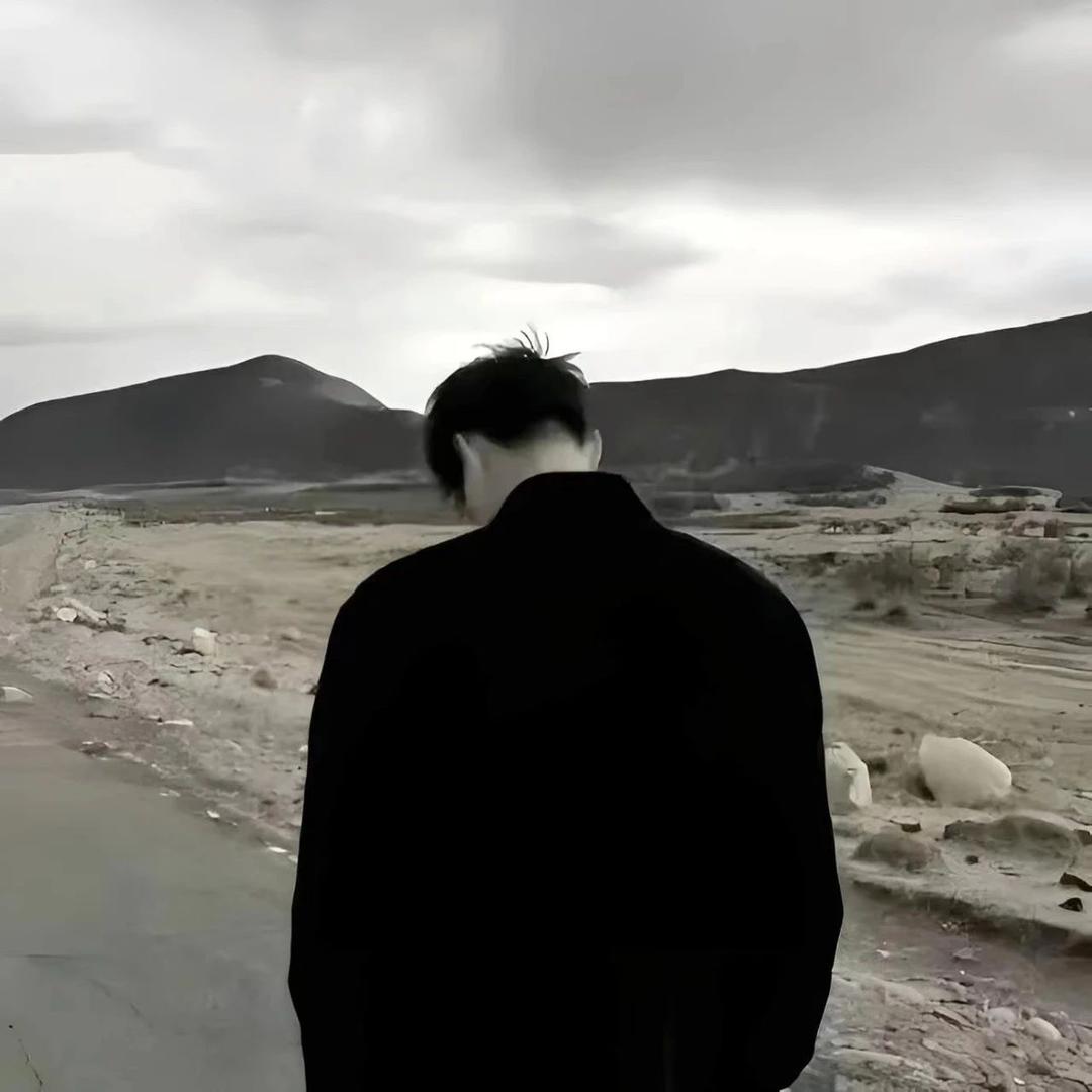 阿陈.