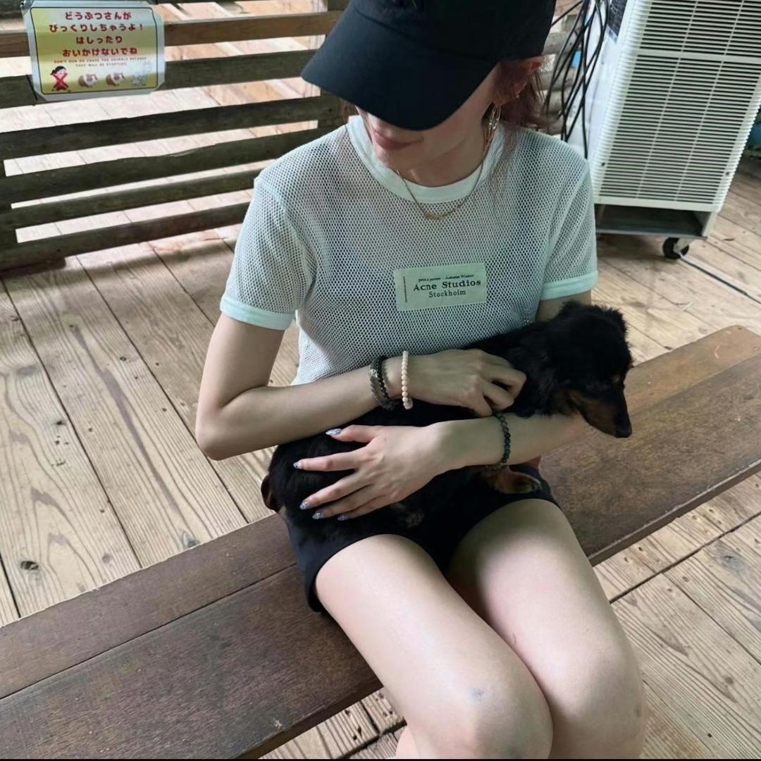 Y23