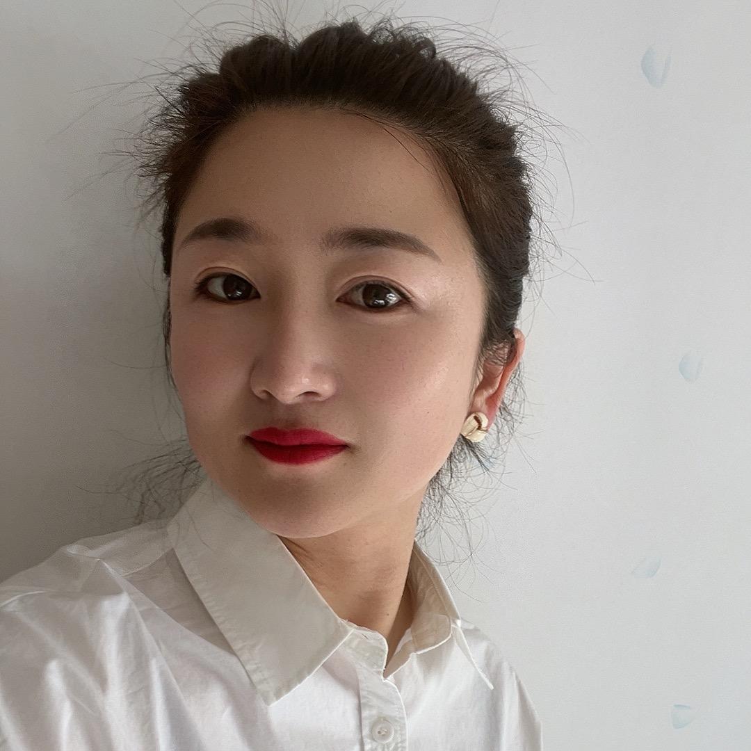 子洲依目了然女装品牌