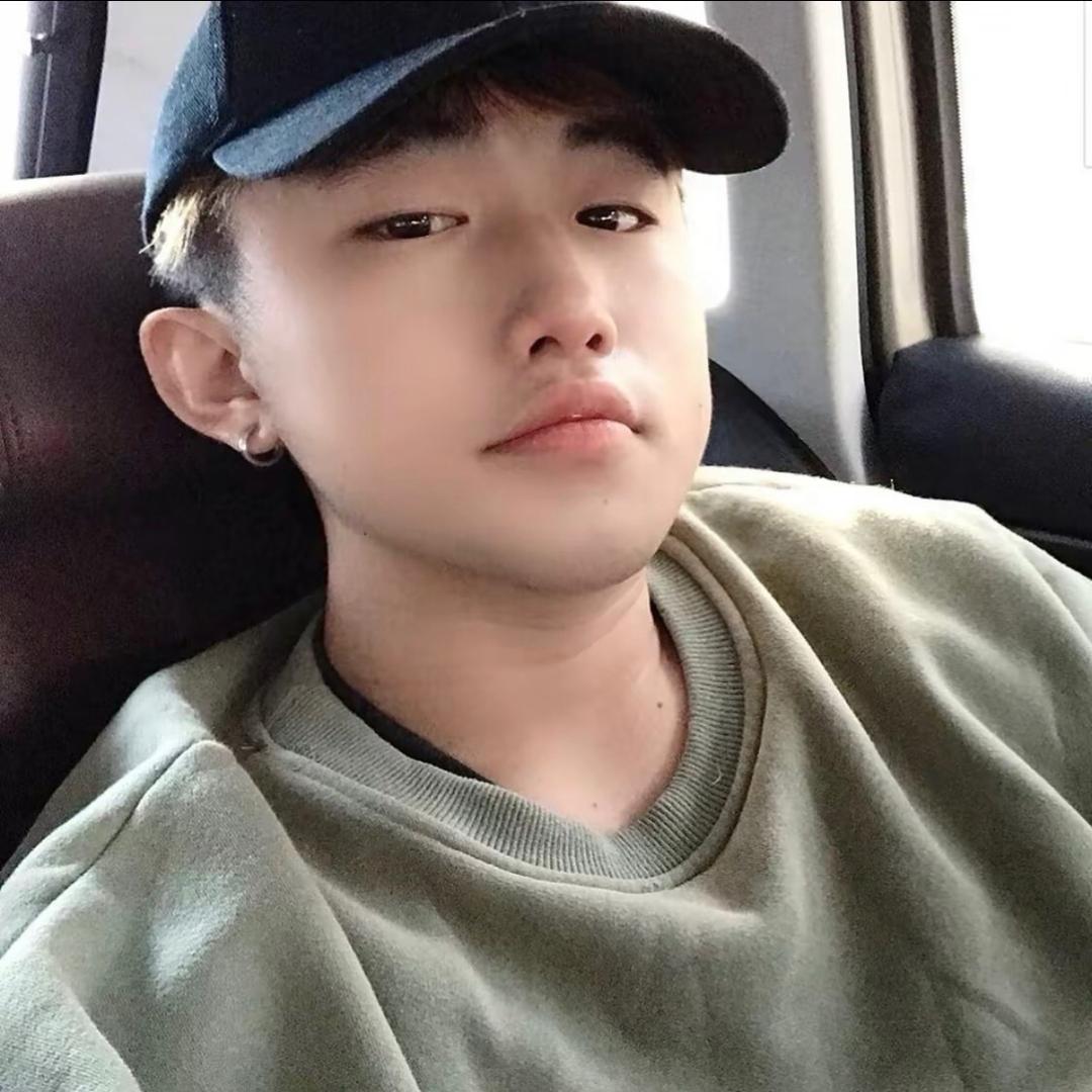 杰杰杰杰真的饿@