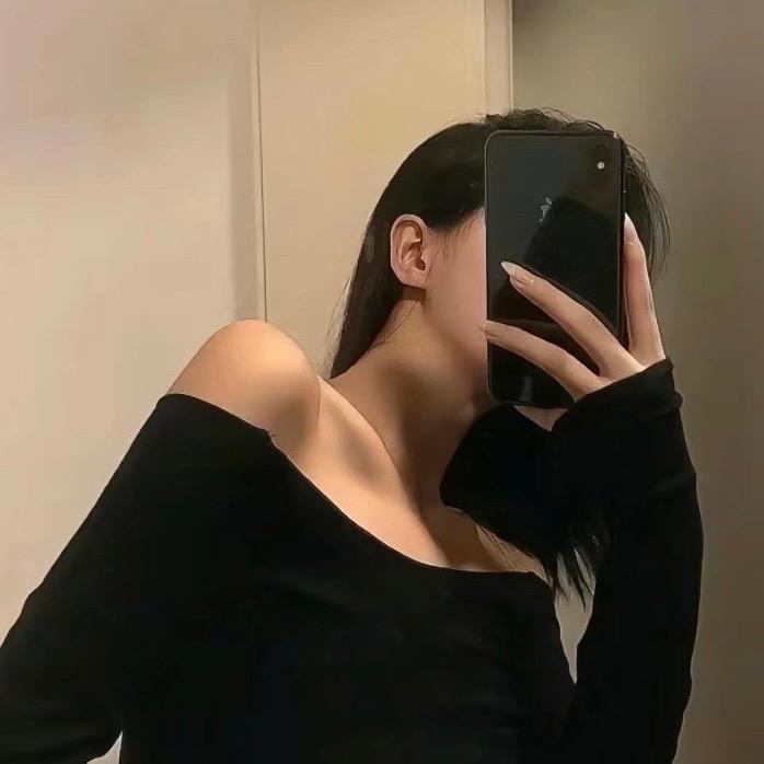 小李呀（卖花的小姐姐）