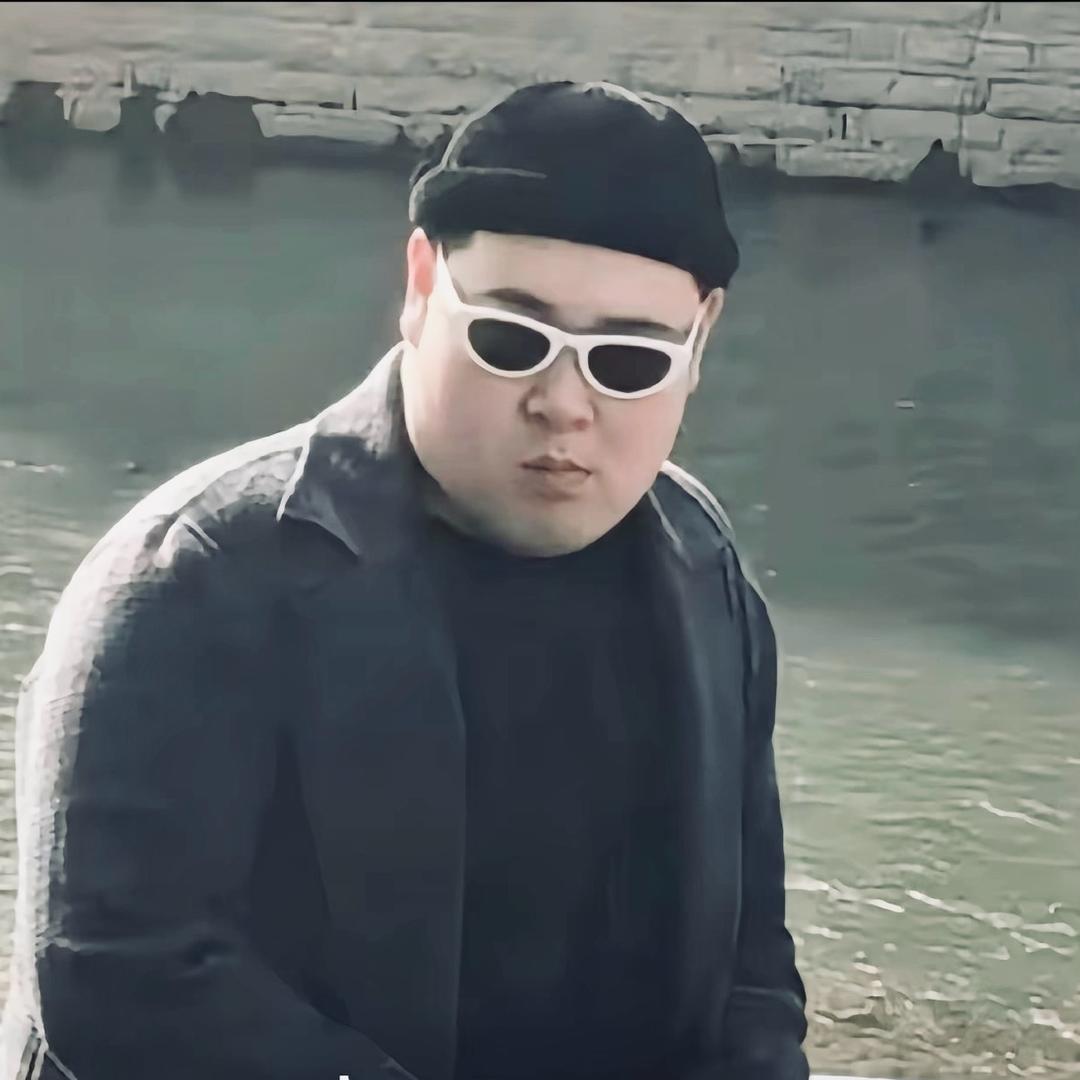 乆
