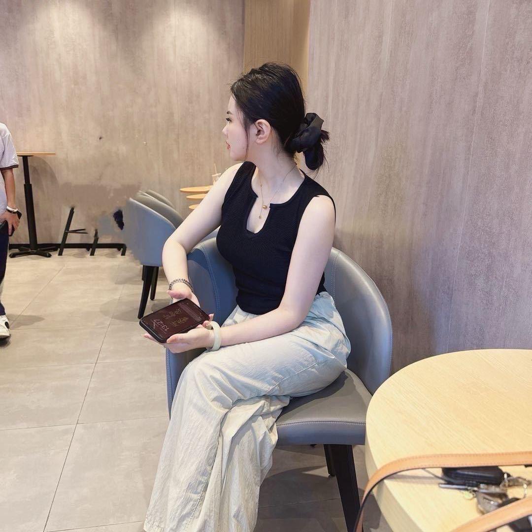 卖衣服的妮大宝👗