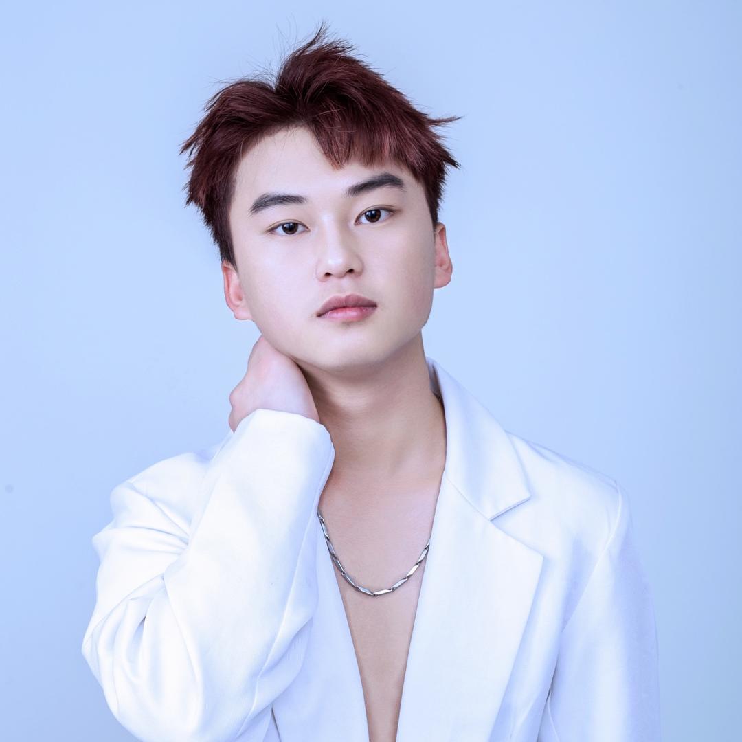 藤野造型啊海发型设计