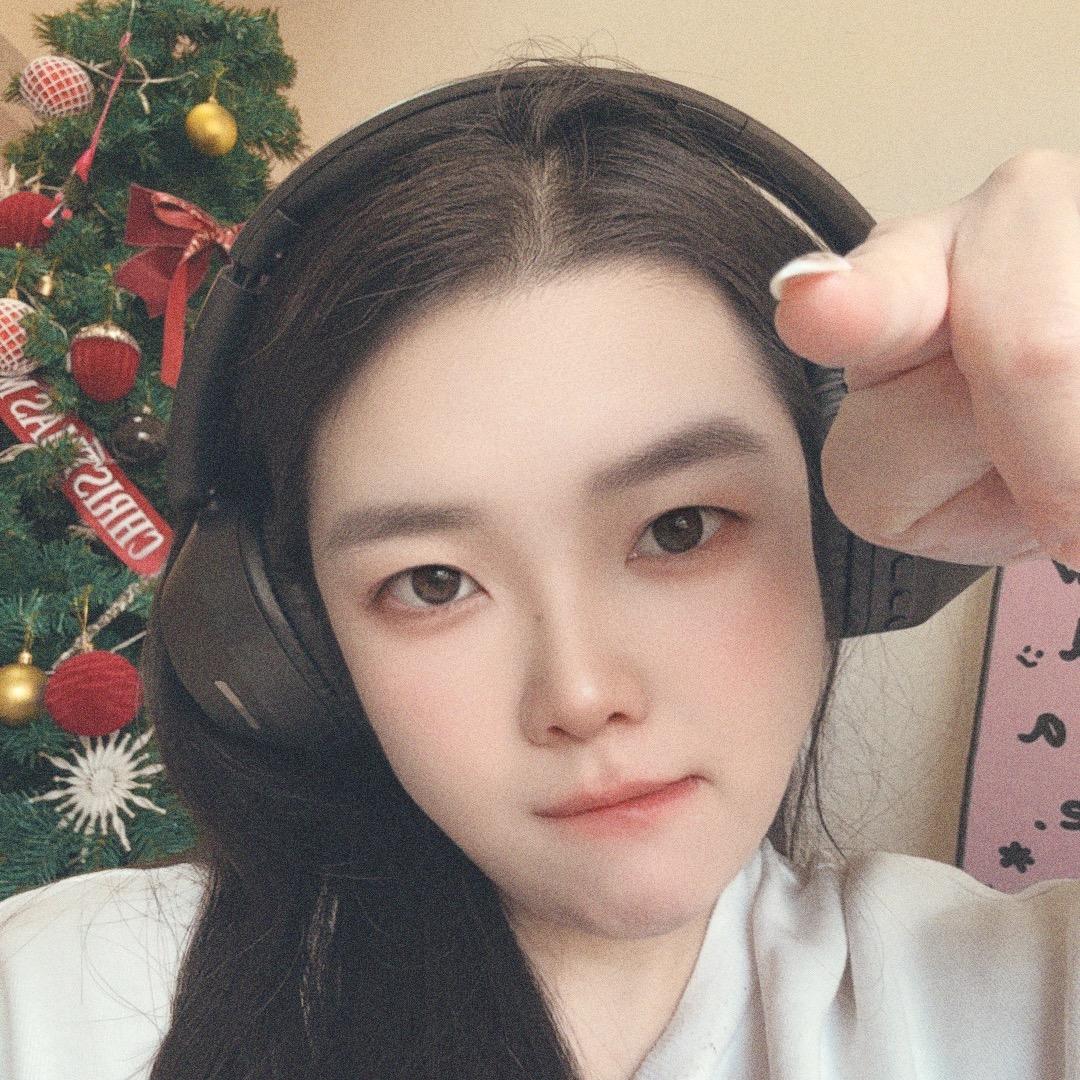 奶思兔米鱿🐰（努力不断更）