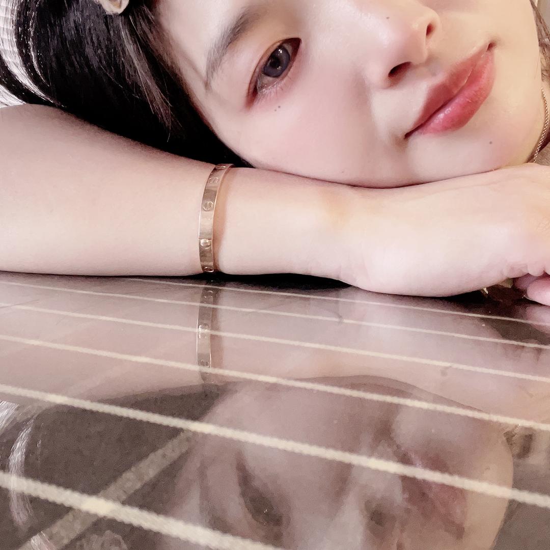 Kakaka哈哈哈娜子