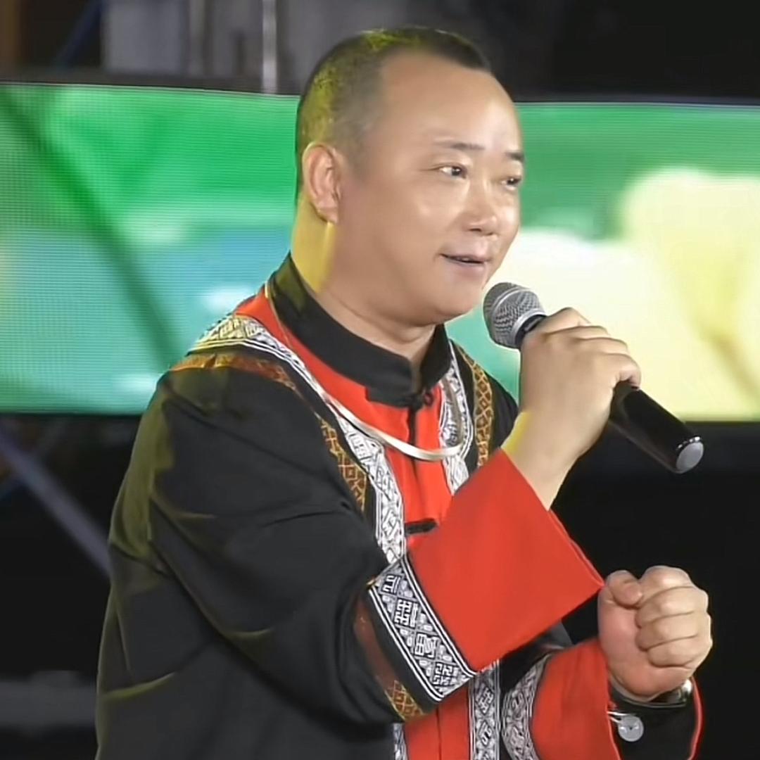 中南门主持人崔华刚