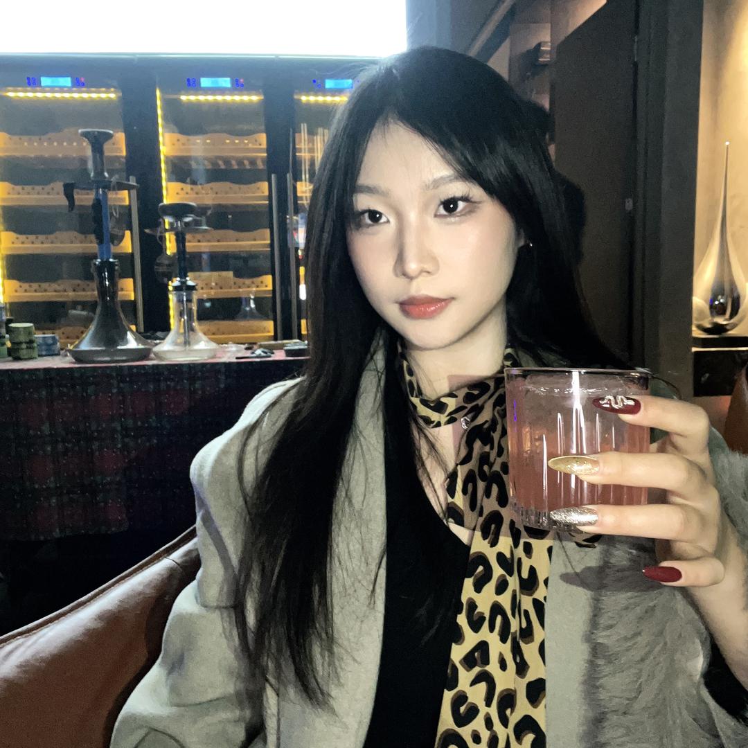 cici炖排骨汤喝