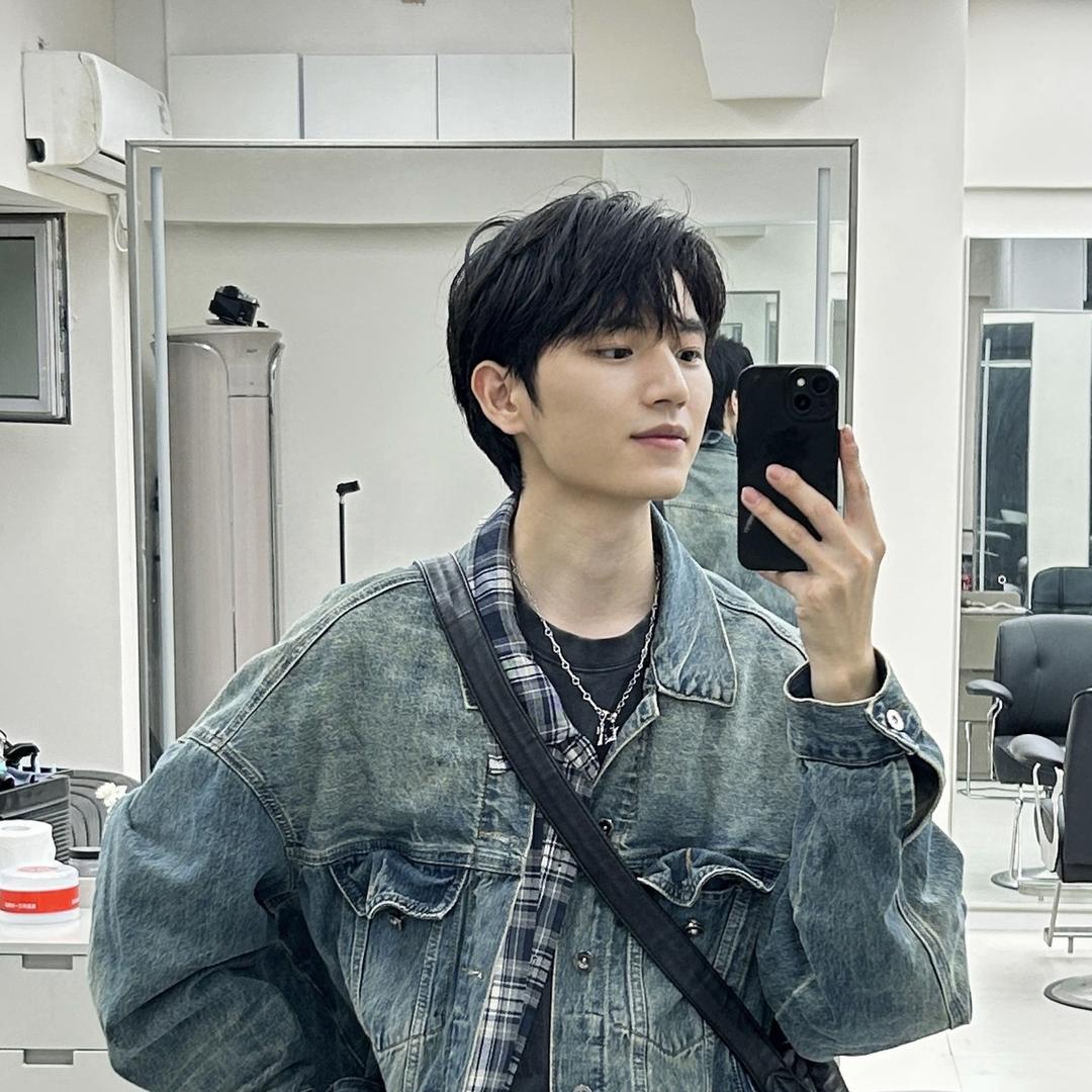 重庆杨老师专注减龄发型设计