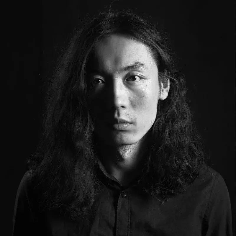 摇滚轮胎咪