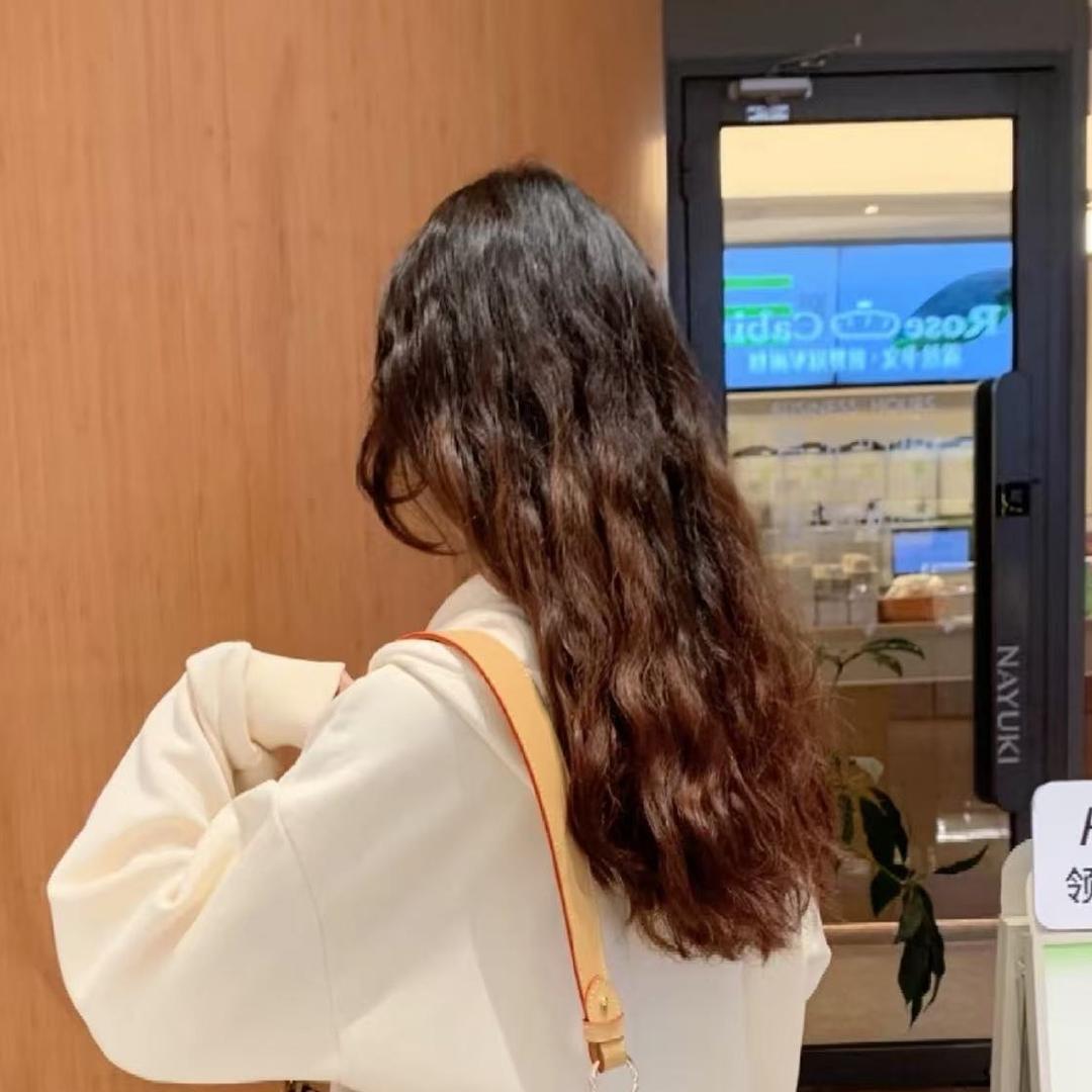 啵啵（再也不买捏捏）