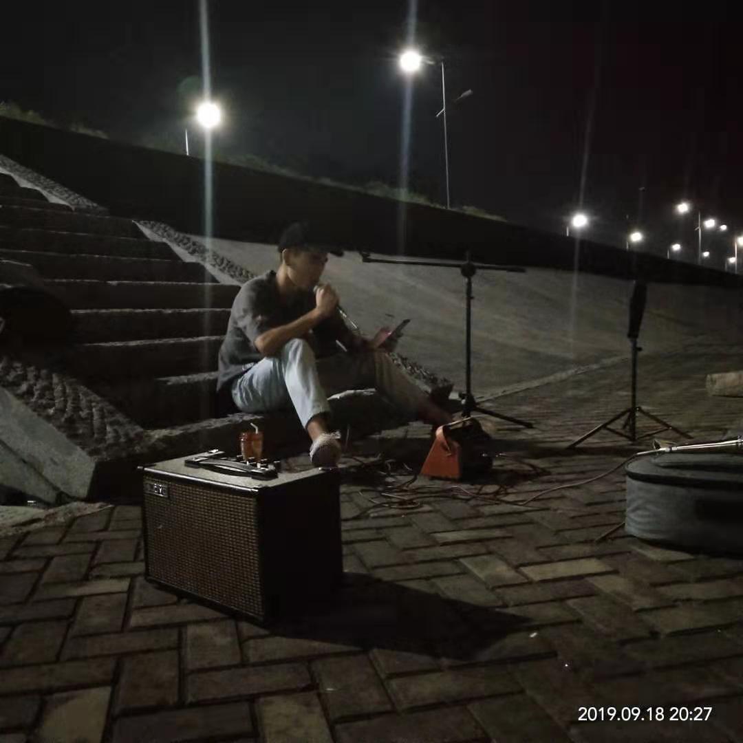 刘健龙