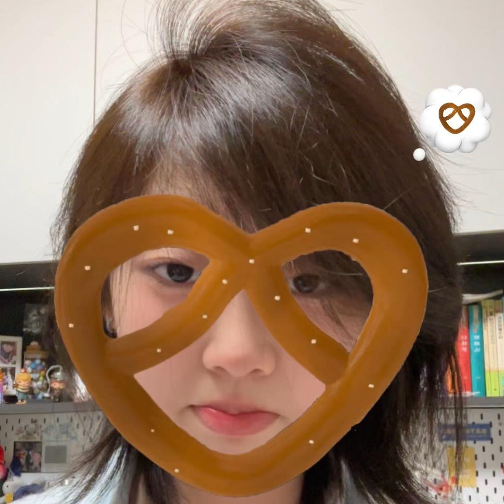 毕龄予Phoebe