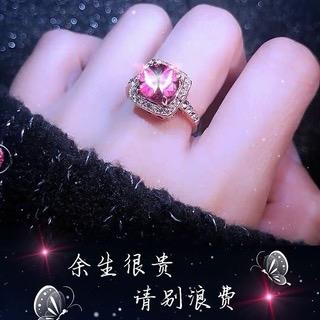 球球是只猫丶