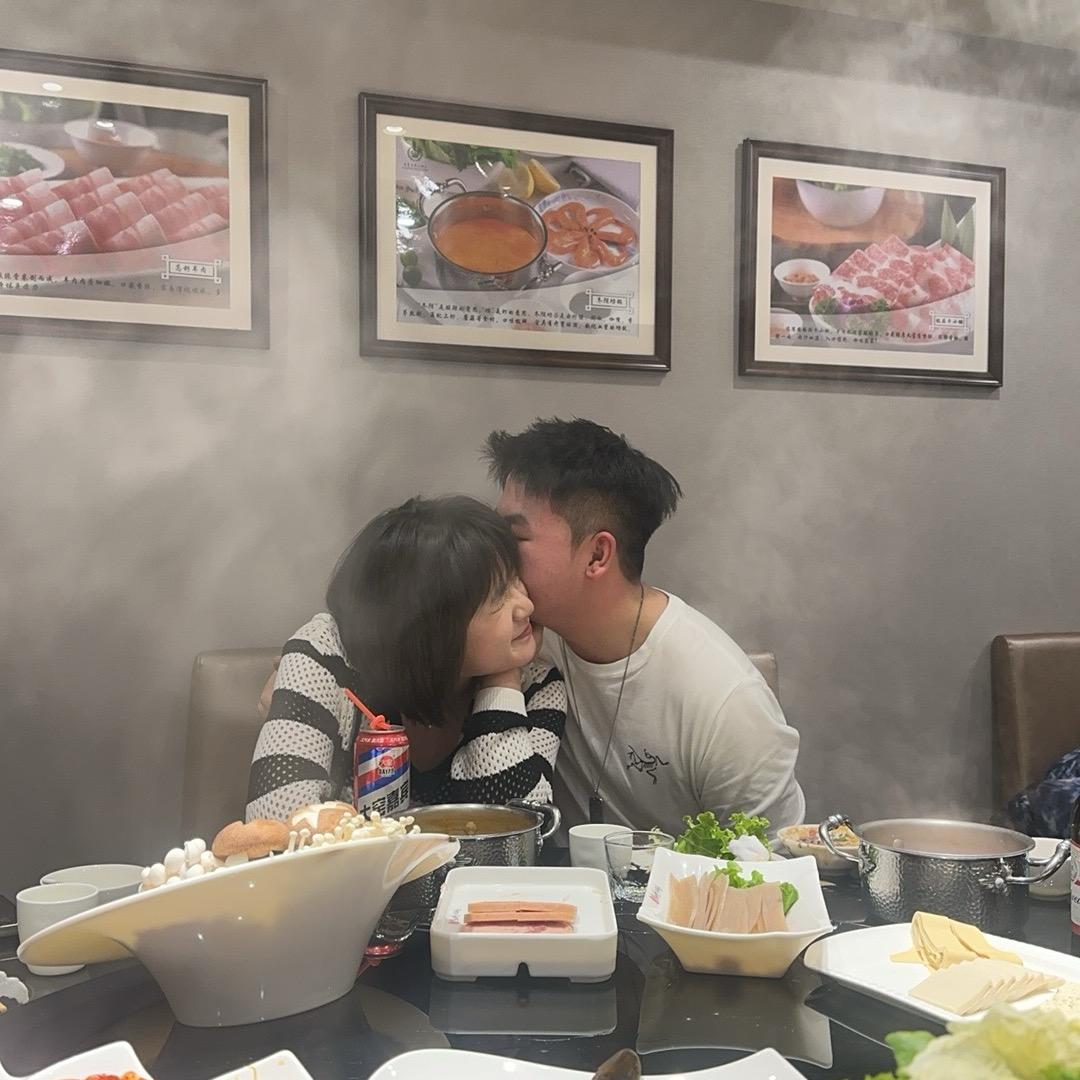 姚摇身变成阔少不当混球.