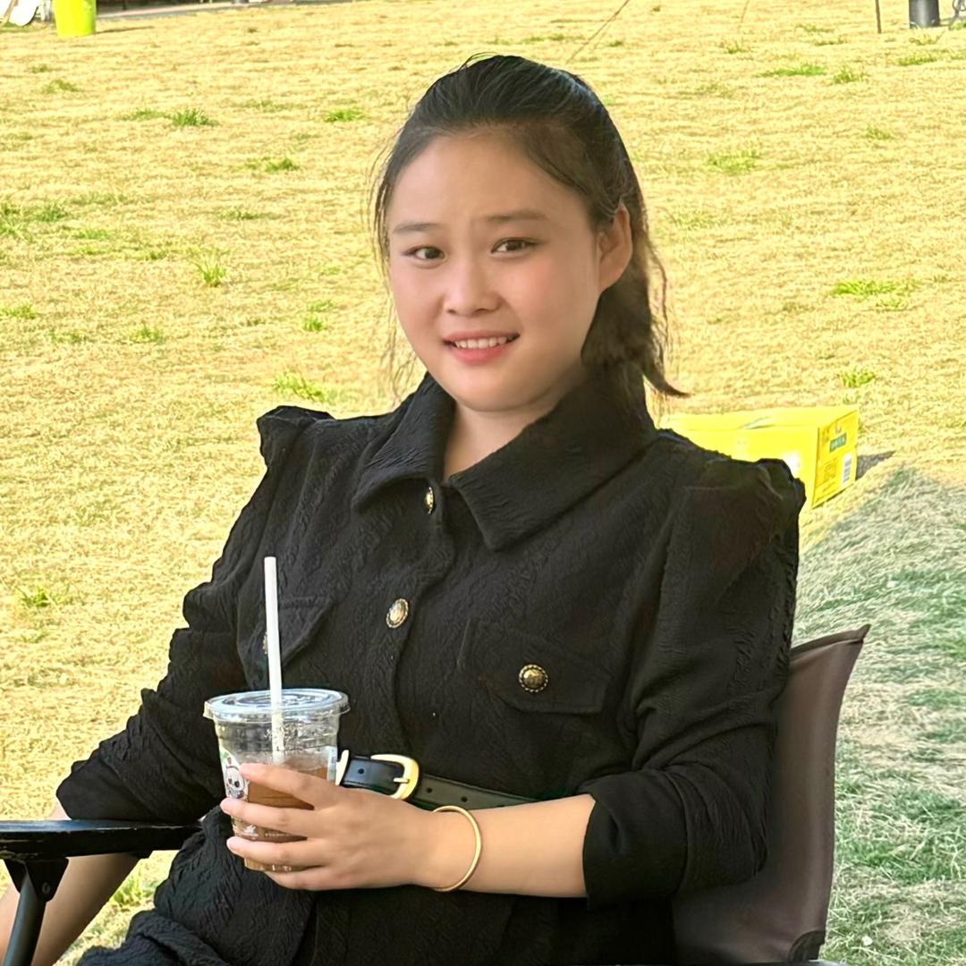莹莹一家人（记录日常生活）