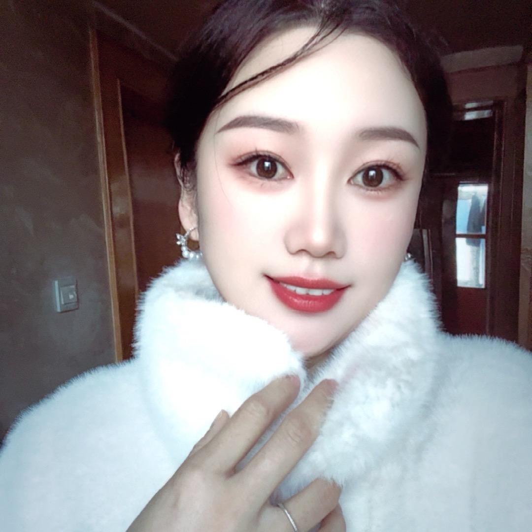 在乌鲁木齐批发婚庆年货的陈老板
