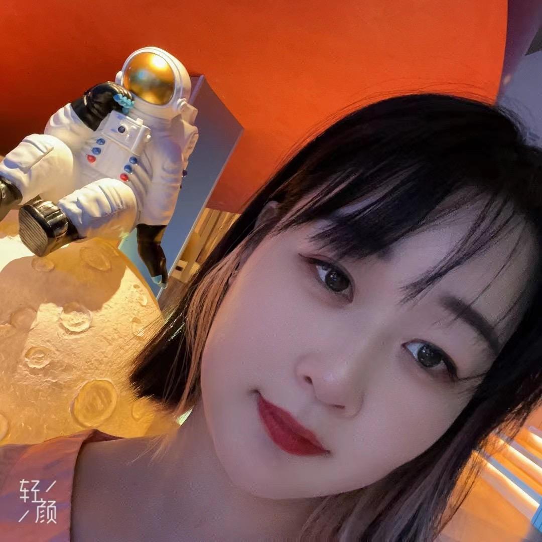 @小何没烦恼🍓