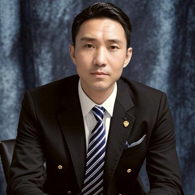 以石为业头像