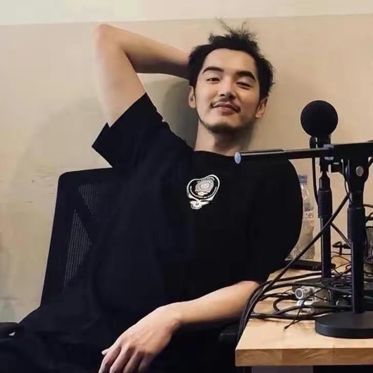 Ding Z