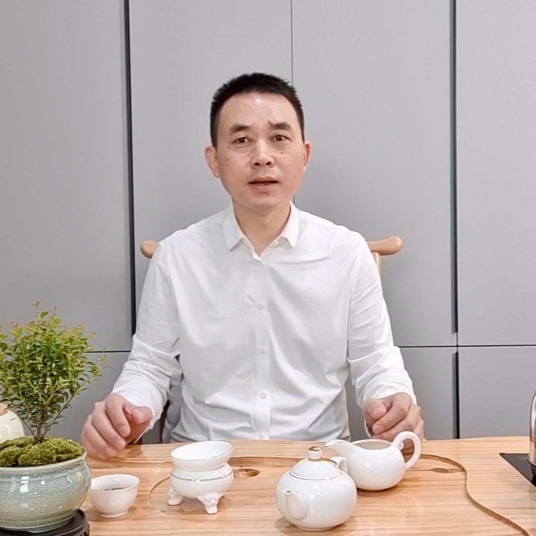 上海装修三十年（缘环装饰）