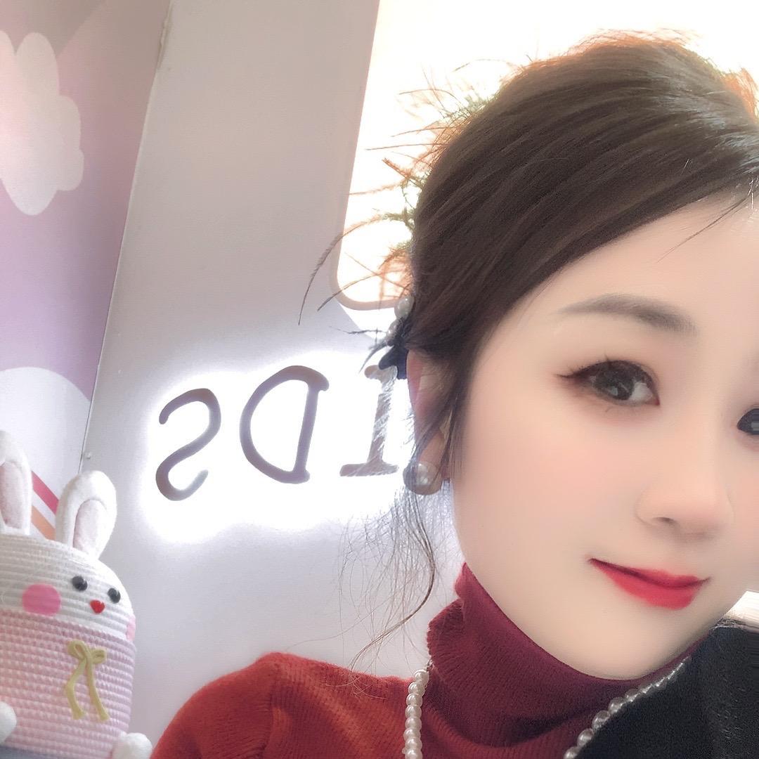 乖一点1号店实体精品女装