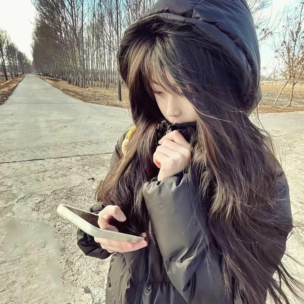 妮妮^