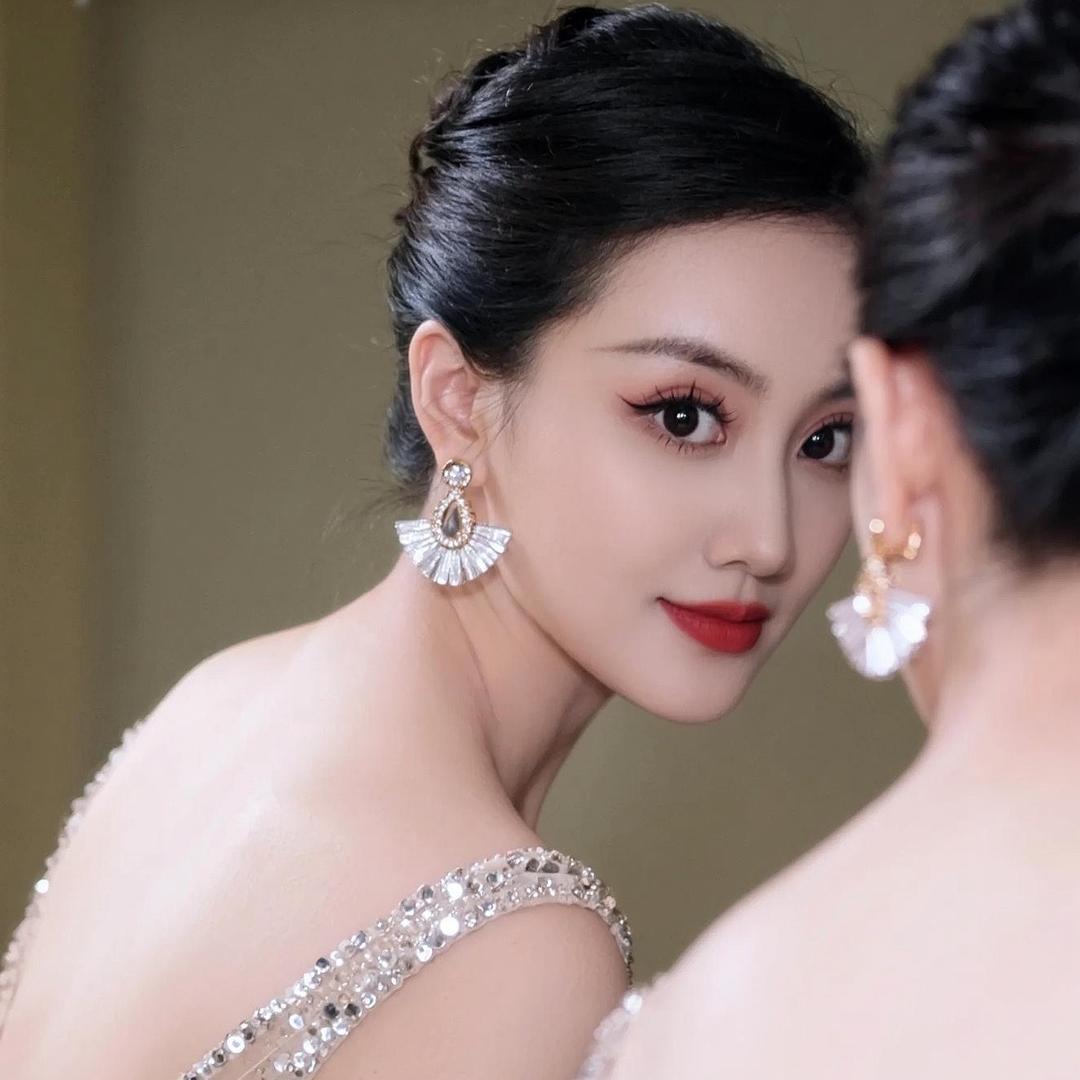 。朱迅