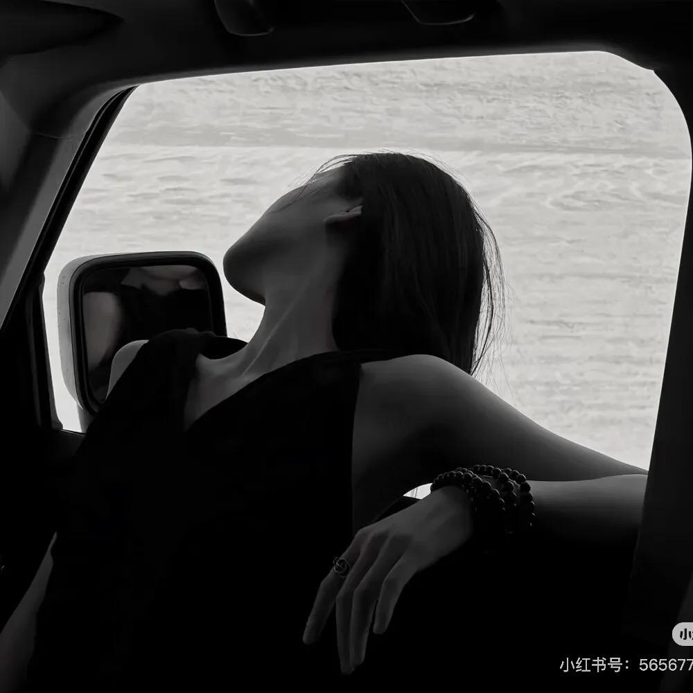 雄鹰般的女人